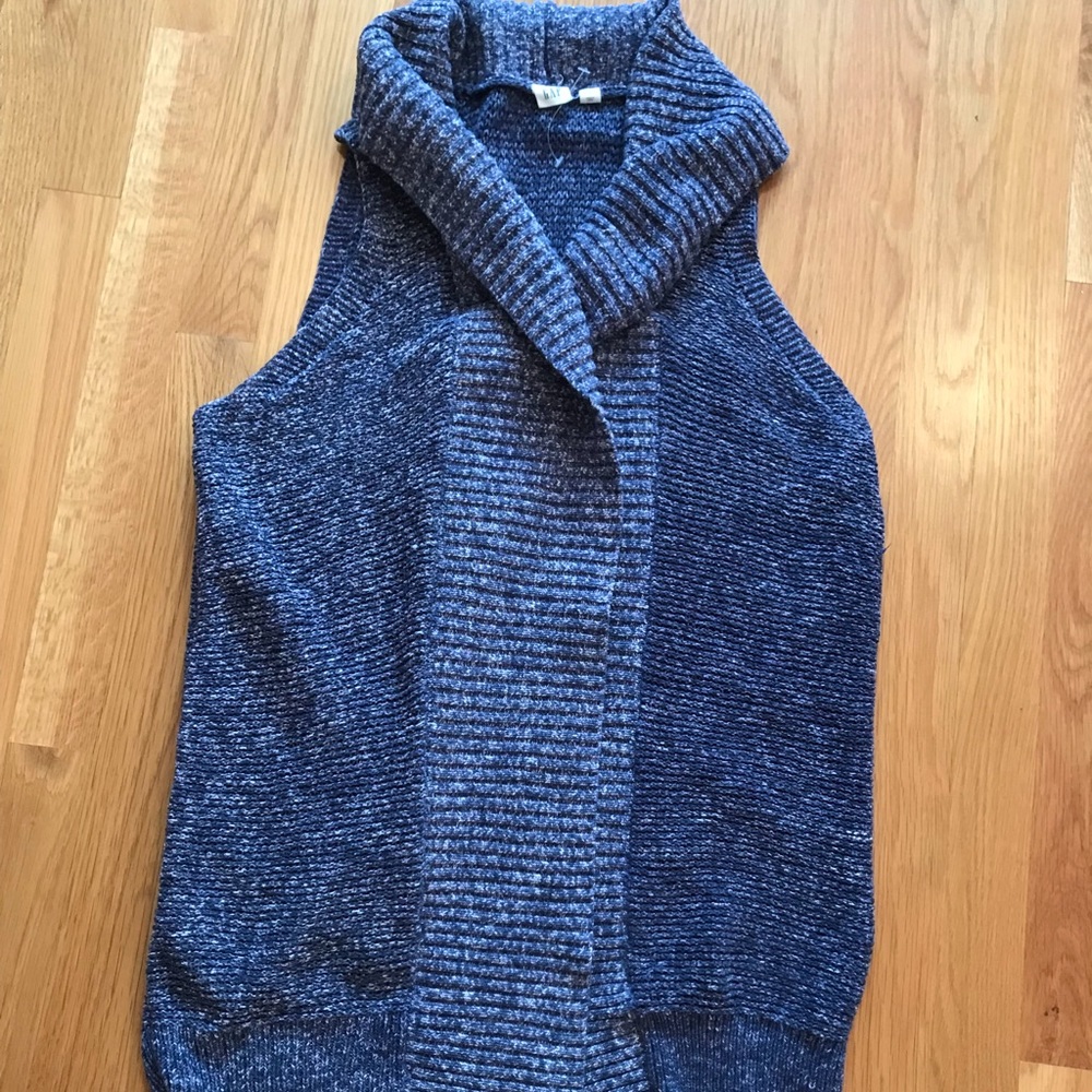 Gap blue vest size S